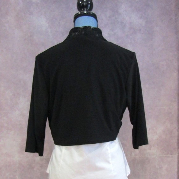 NEW Michelle Lynn Black Lace Trimmed Cardi Size L - Picture 3 of 4